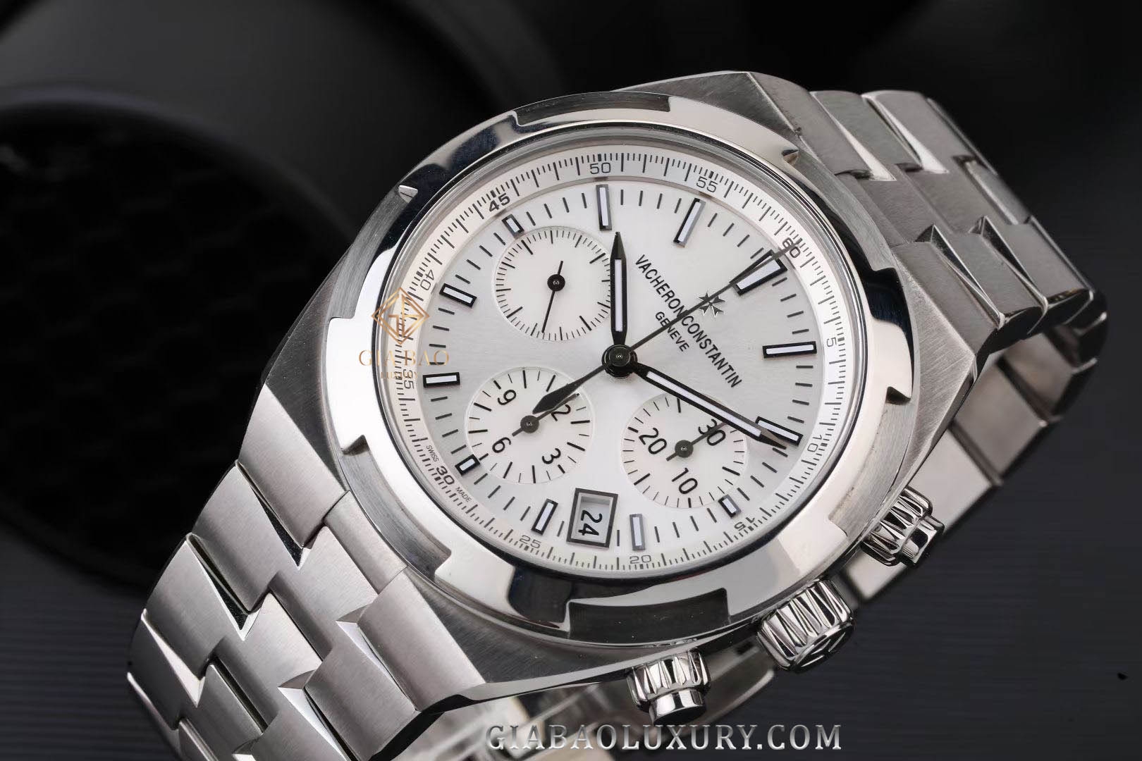 Đồng Hồ Vacheron Constantin Overseas 5500V/110A-B075