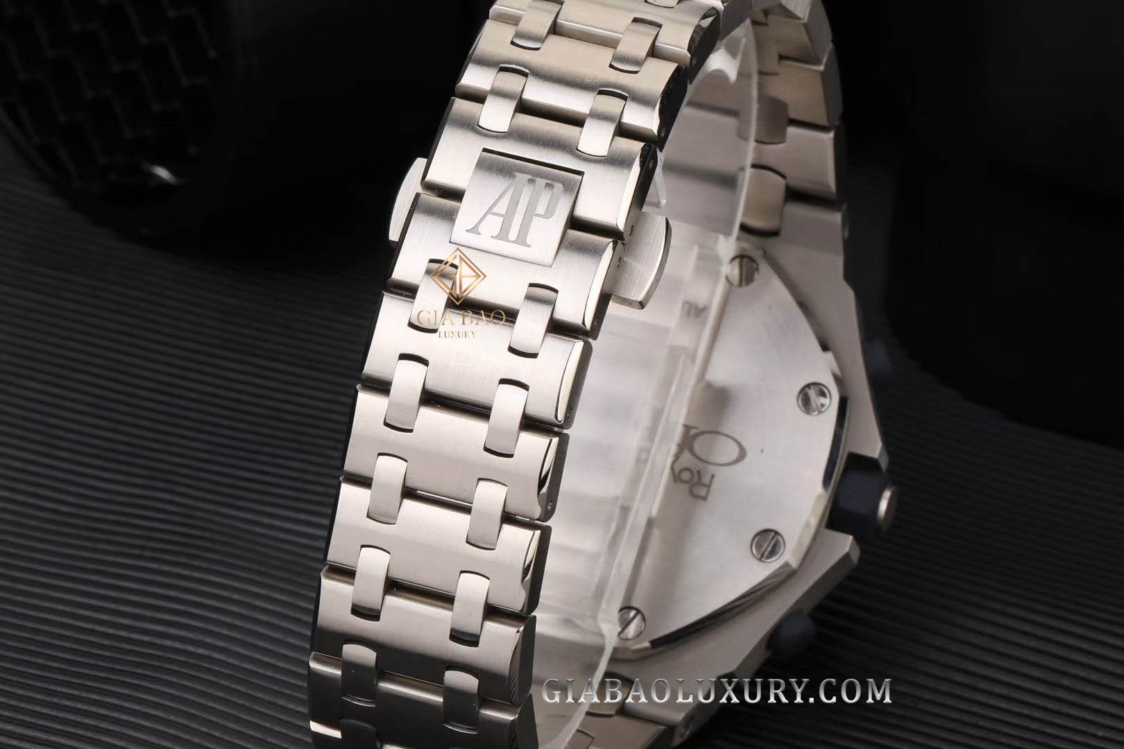 Đồng Hồ Audemars Piguet Royal Oak Offshore 26237ST.OO.1000ST.01