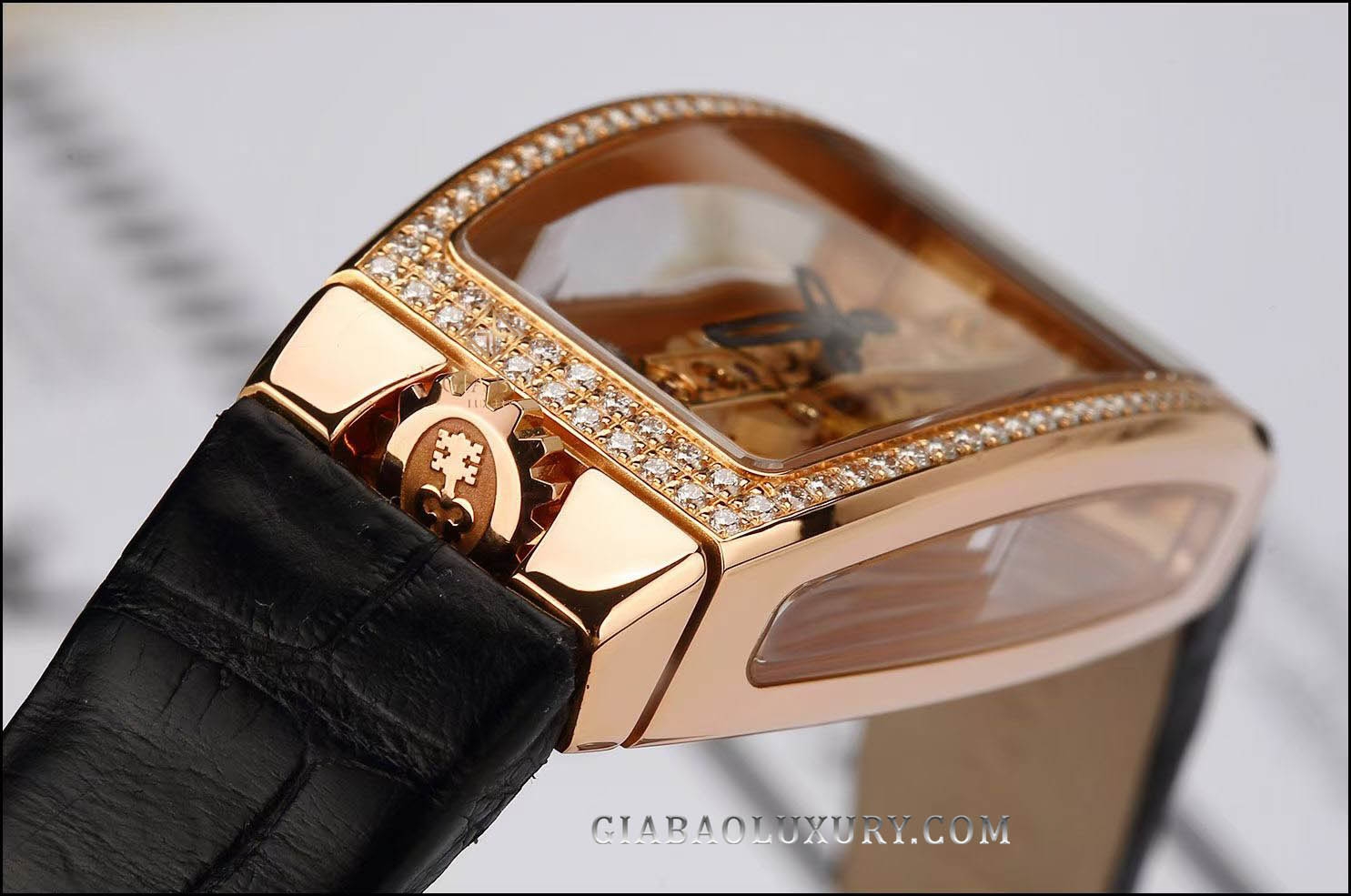 Đồng Hồ Corum Miss Golden Bridge B113/00824 - 113.102.85/0001 0000