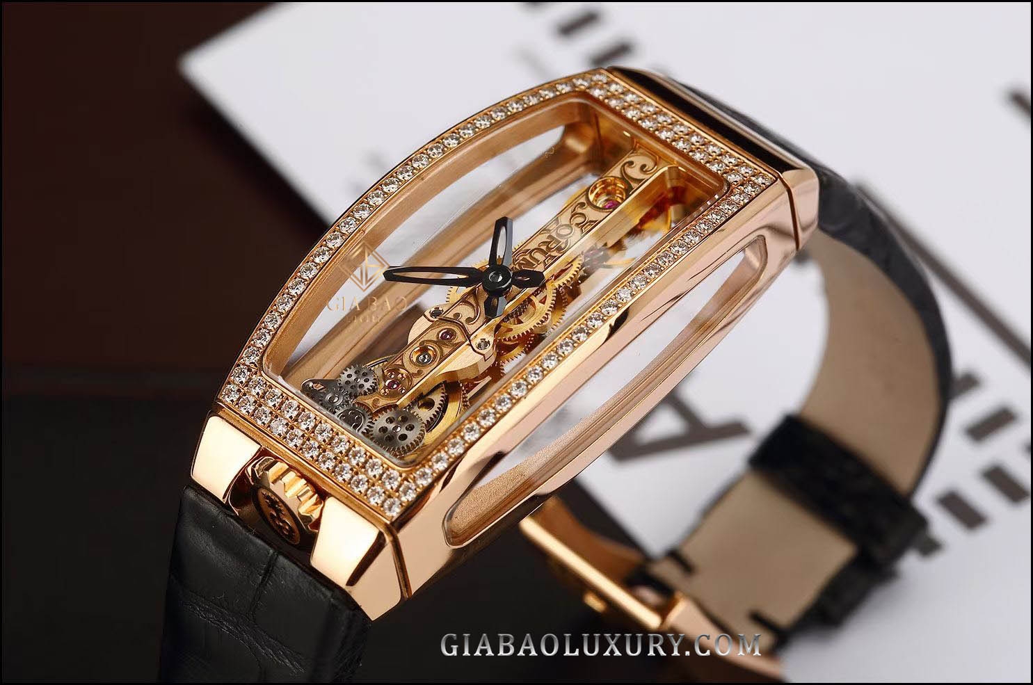 Đồng Hồ Corum Miss Golden Bridge B113/00824 - 113.102.85/0001 0000