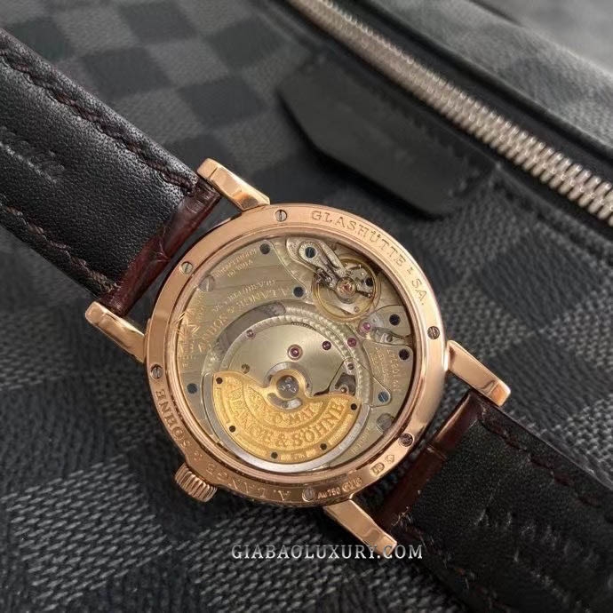 Đồng Hồ A. Lange & Söhne Saxonia Annual Calendar 330.032