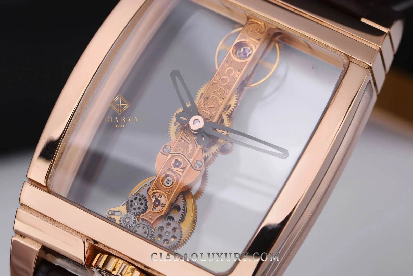 Đồng Hồ Corum Miss Golden Bridge 113.750.55