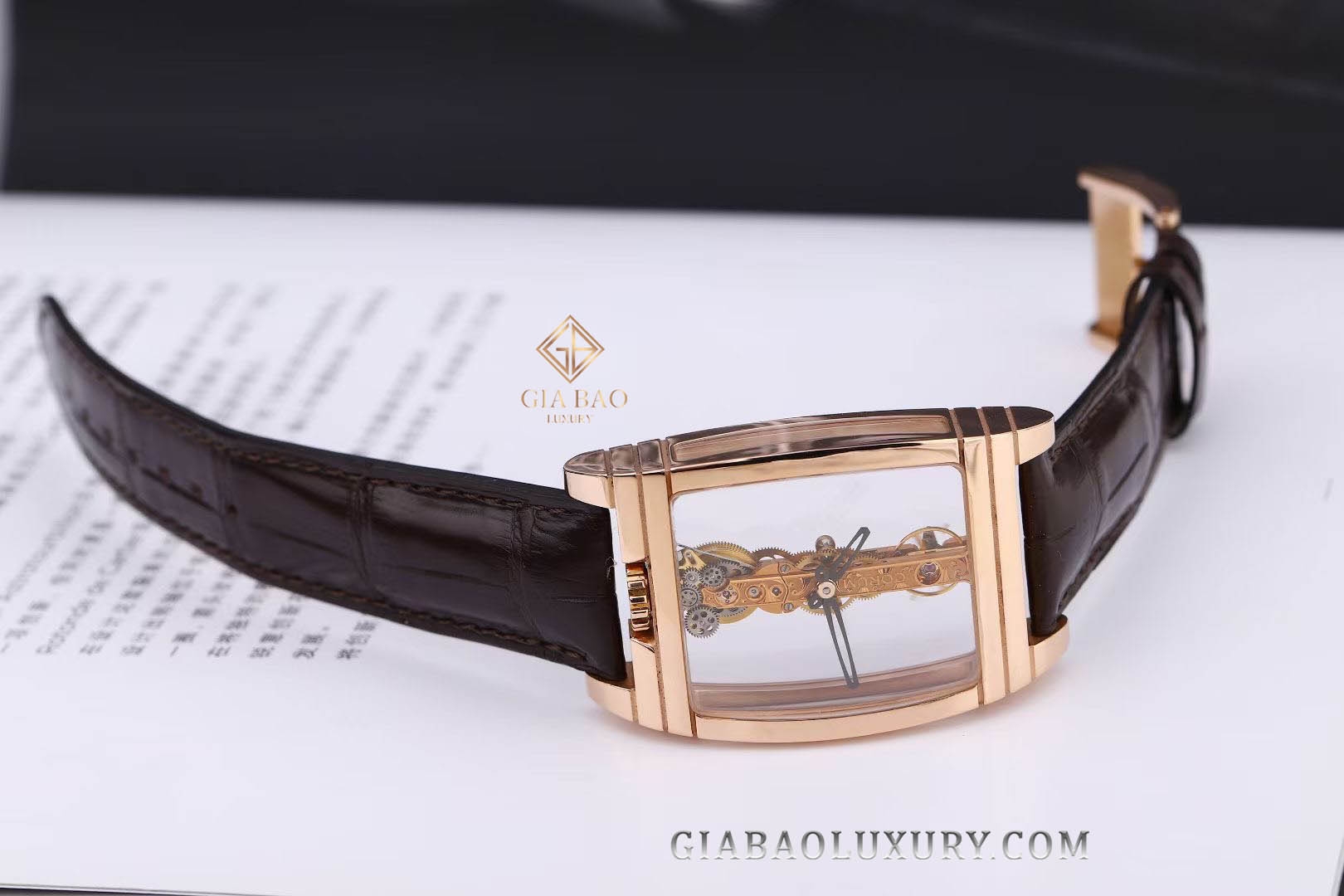 Đồng Hồ Corum Miss Golden Bridge 113.750.55