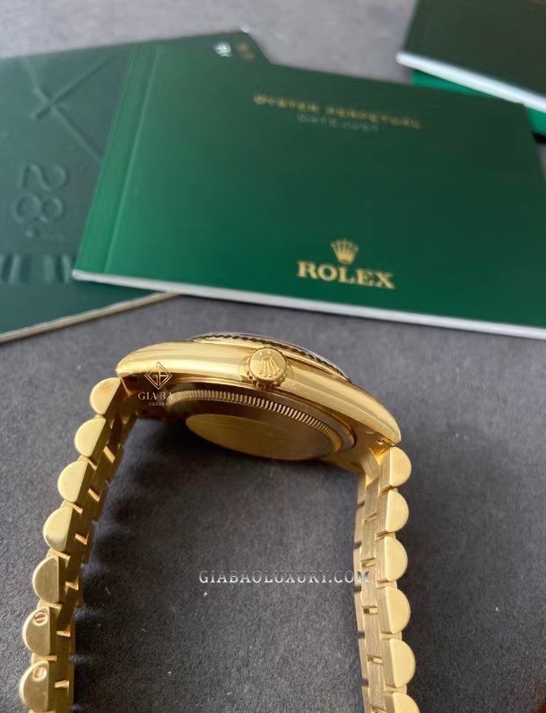 Đồng Hồ Rolex Day Date 36 118238 Mặt Số Dát Kim Cương Cọc Số La Mã