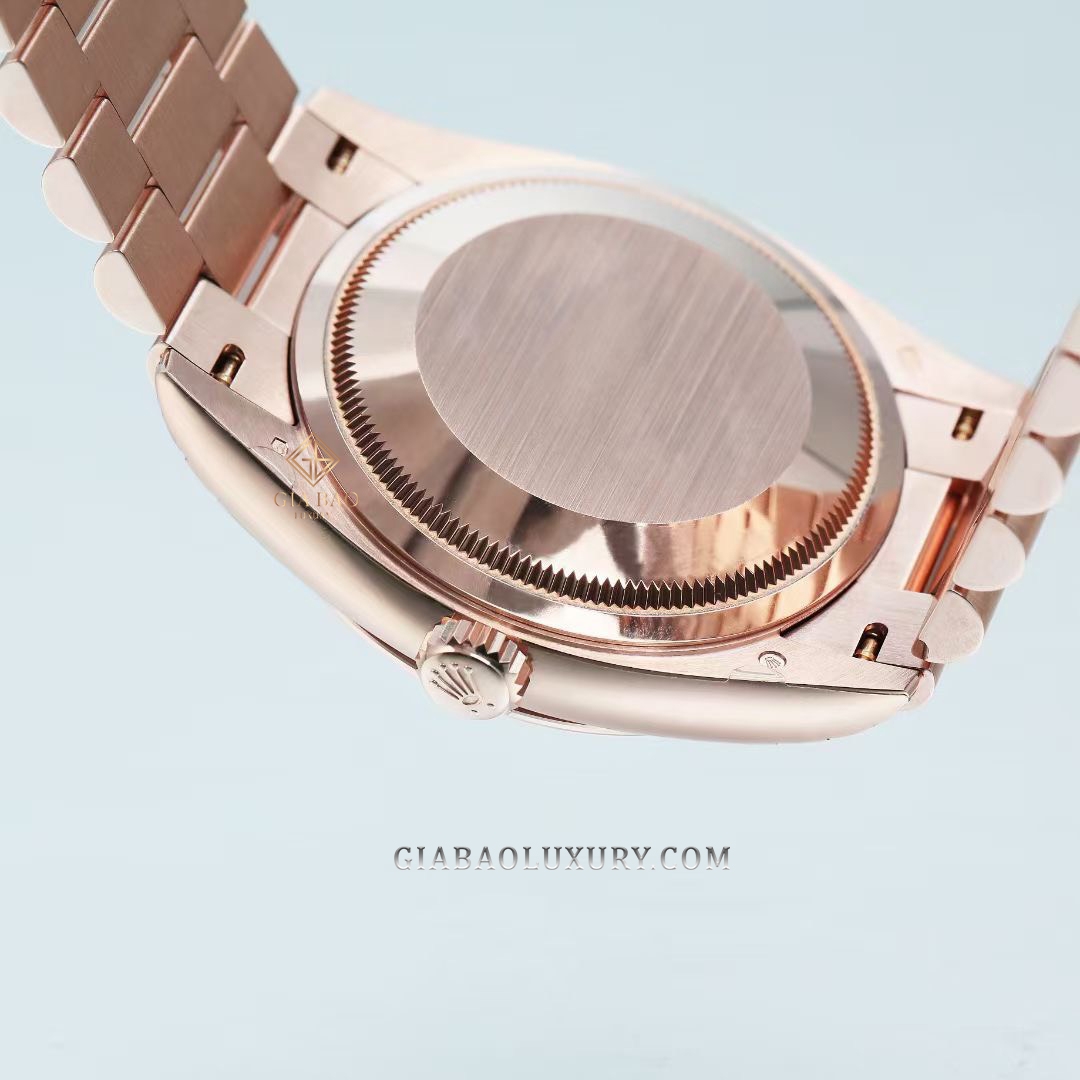 Đồng Hồ Rolex Day-Date 36 128235 Mặt Số Hồng Nạm Kim Cương