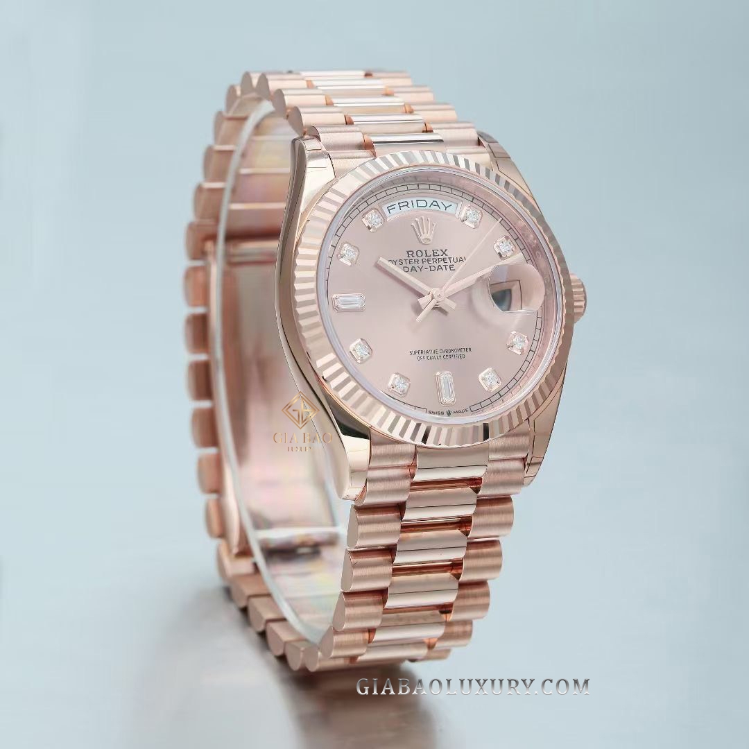 Đồng Hồ Rolex Day-Date 36 128235 Mặt Số Hồng Nạm Kim Cương