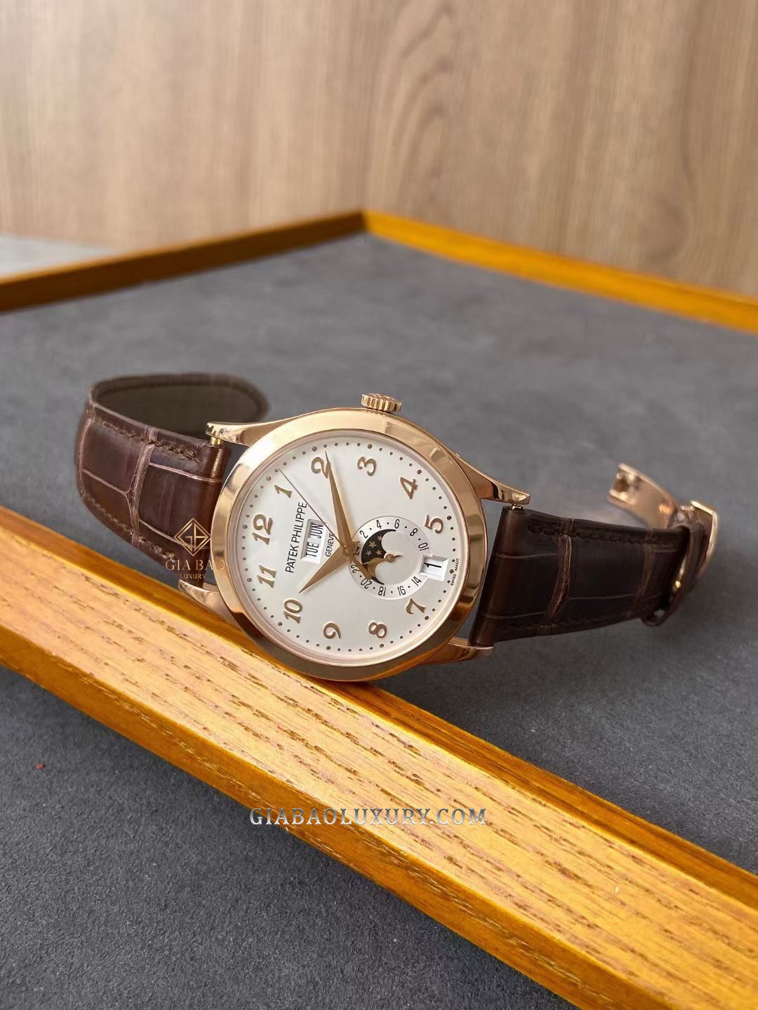 Đồng Hồ Patek Philippe Complications 5396R-012