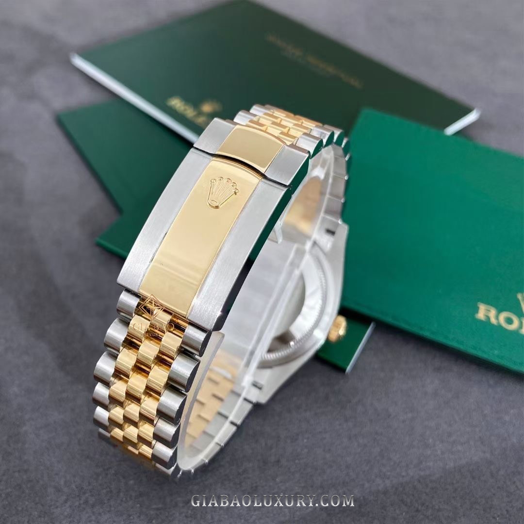 Đồng Hồ Rolex Datejust 36 126233 Mặt Số Xanh Oliu Cọc Số La Mã Nạm Kim Cương