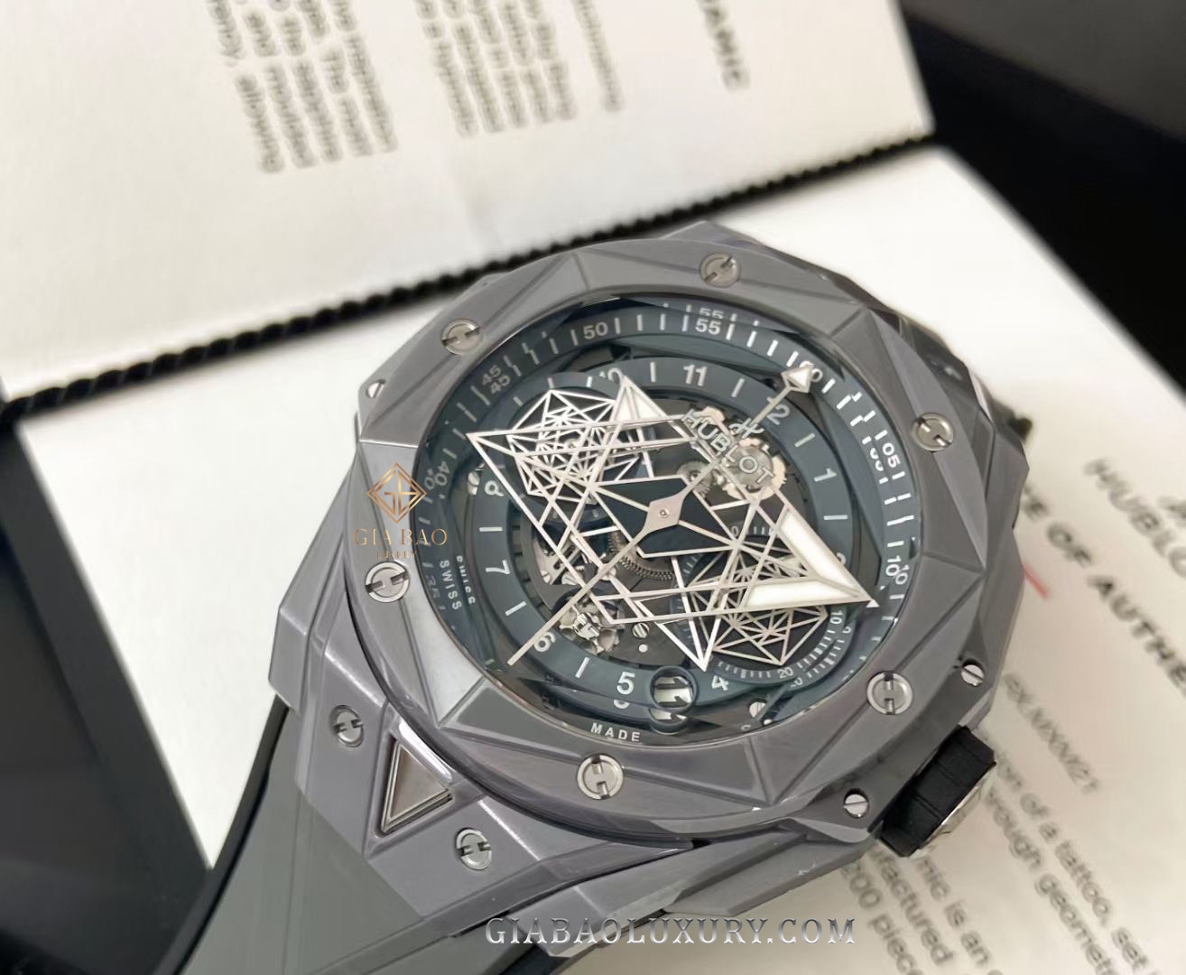 Đồng Hồ Hublot Big Bang Sang Bleu II 418.FX.8007.RX.MXM21