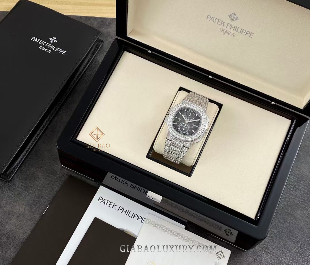 Đồng Hồ Patek Philippe Nautilus White Gold & Diamond Black 5990/1400G-001