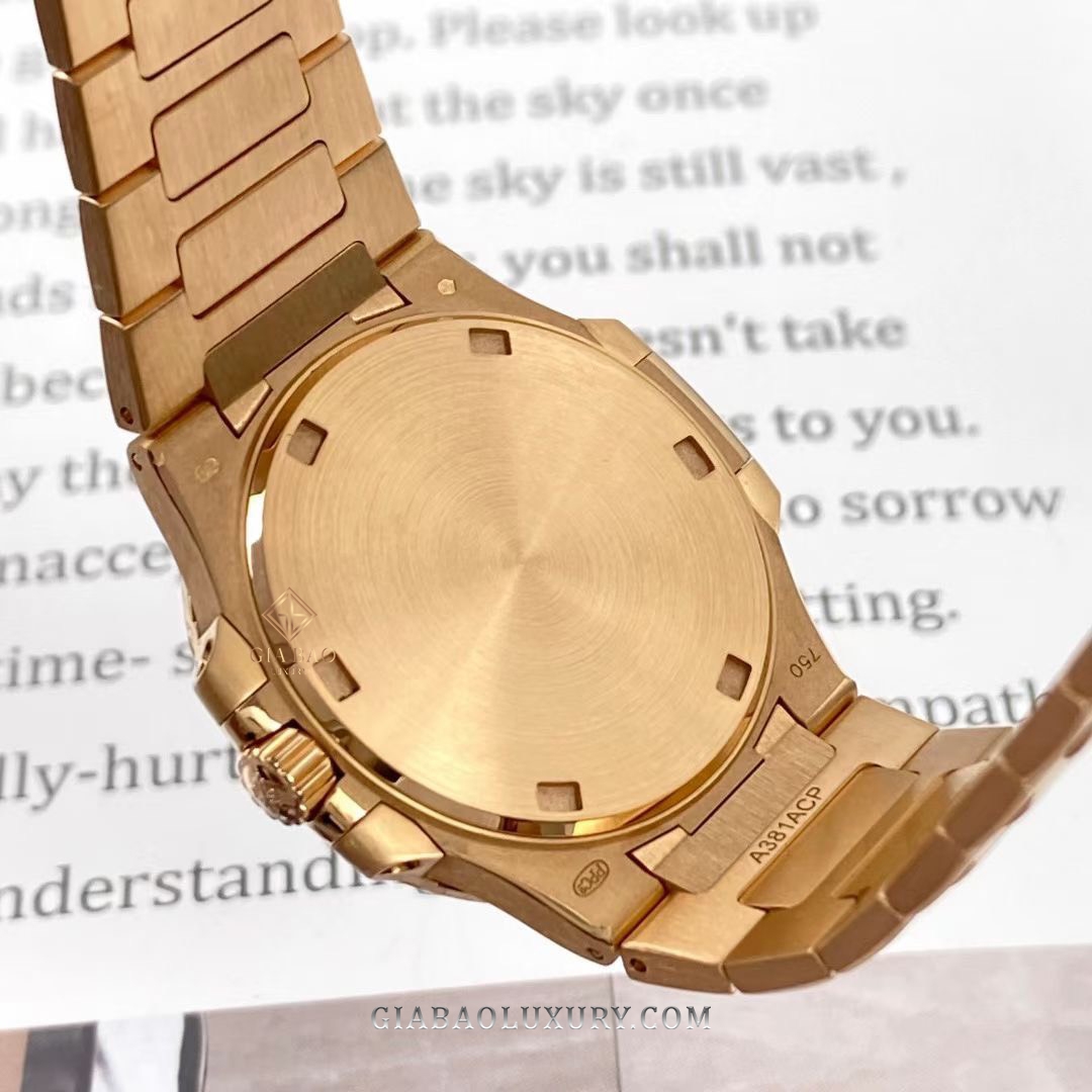Đồng Hồ Patek Philippe Nautilus 7010/1R-012