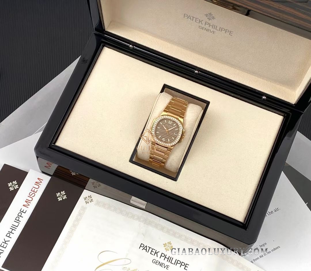 Đồng Hồ Patek Philippe Nautilus 7010/1R-012