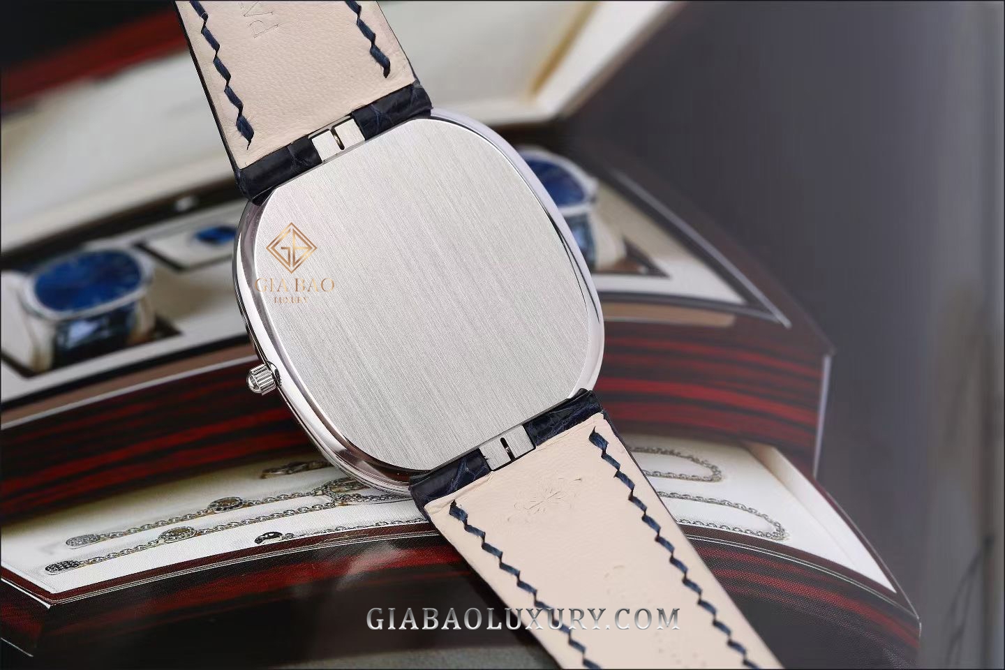 Đồng Hồ Patek Philippe Golden Ellipse 5738P-001