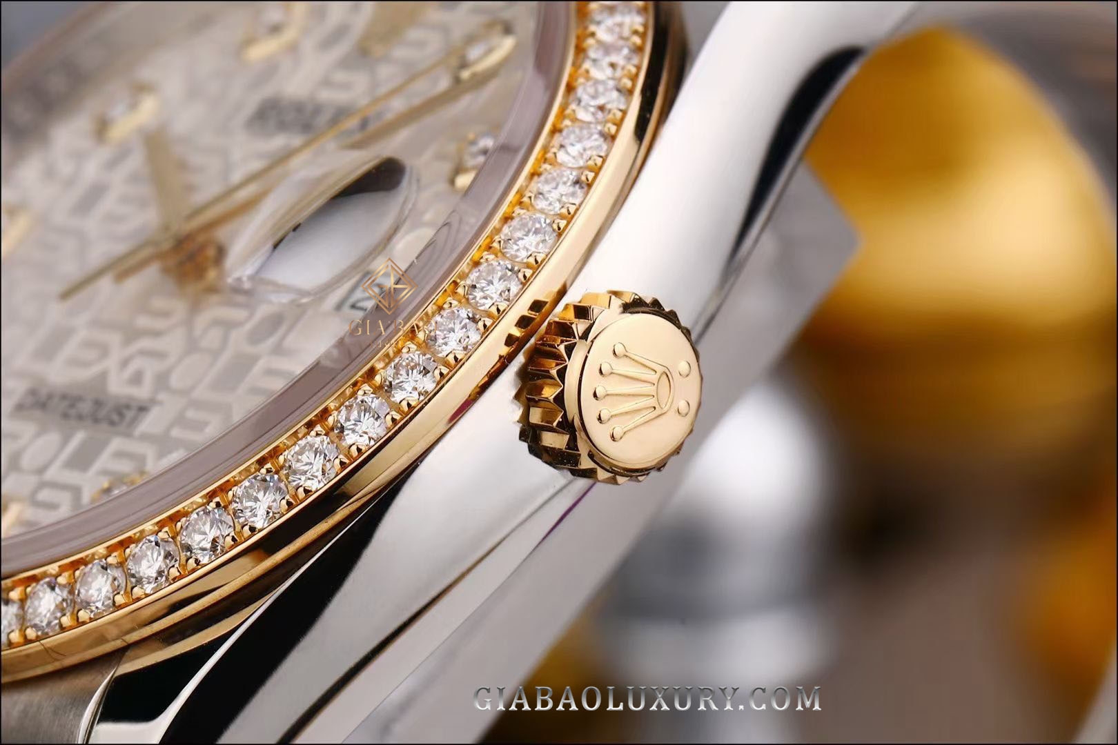 Đồng Hồ Rolex Datejust 36 126283RBR Mặt Số Vi Tính Bạc