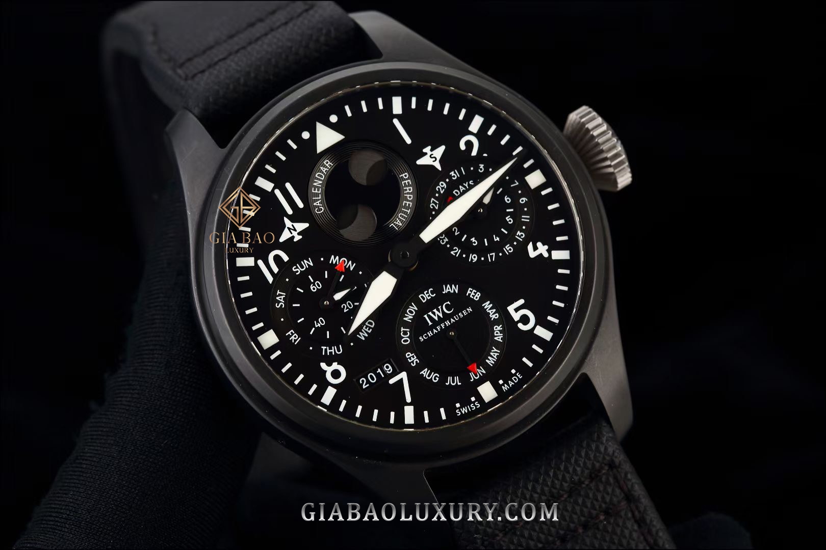 Đồng Hồ IWC Big Pilot’s Perpetual Calendar IW502902