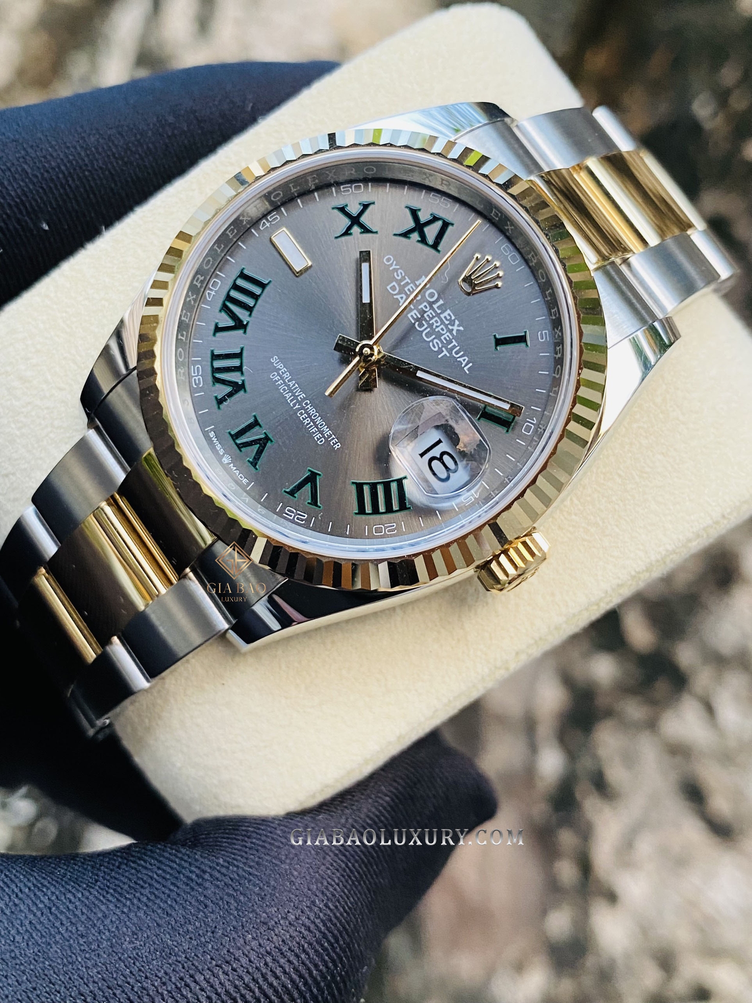 Đồng Hồ Rolex Datejust 36 126233 Mặt Số Slate Cọc Số La Mã Dây Đeo Oyster