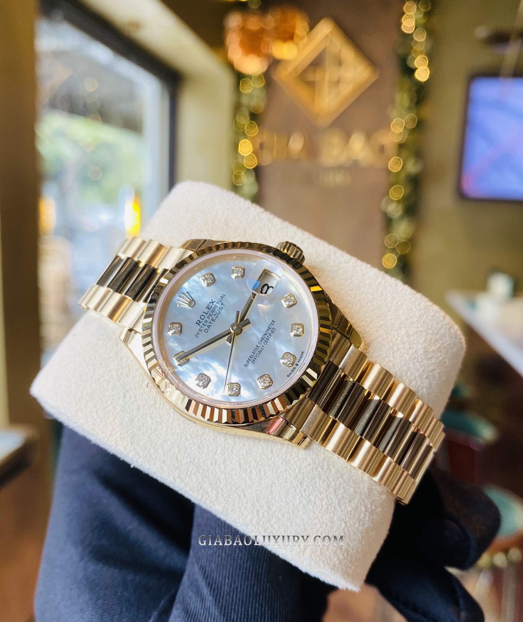 Đồng Hồ Rolex Lady Datejust 278278 Mặt Số Vỏ Trai Trắng