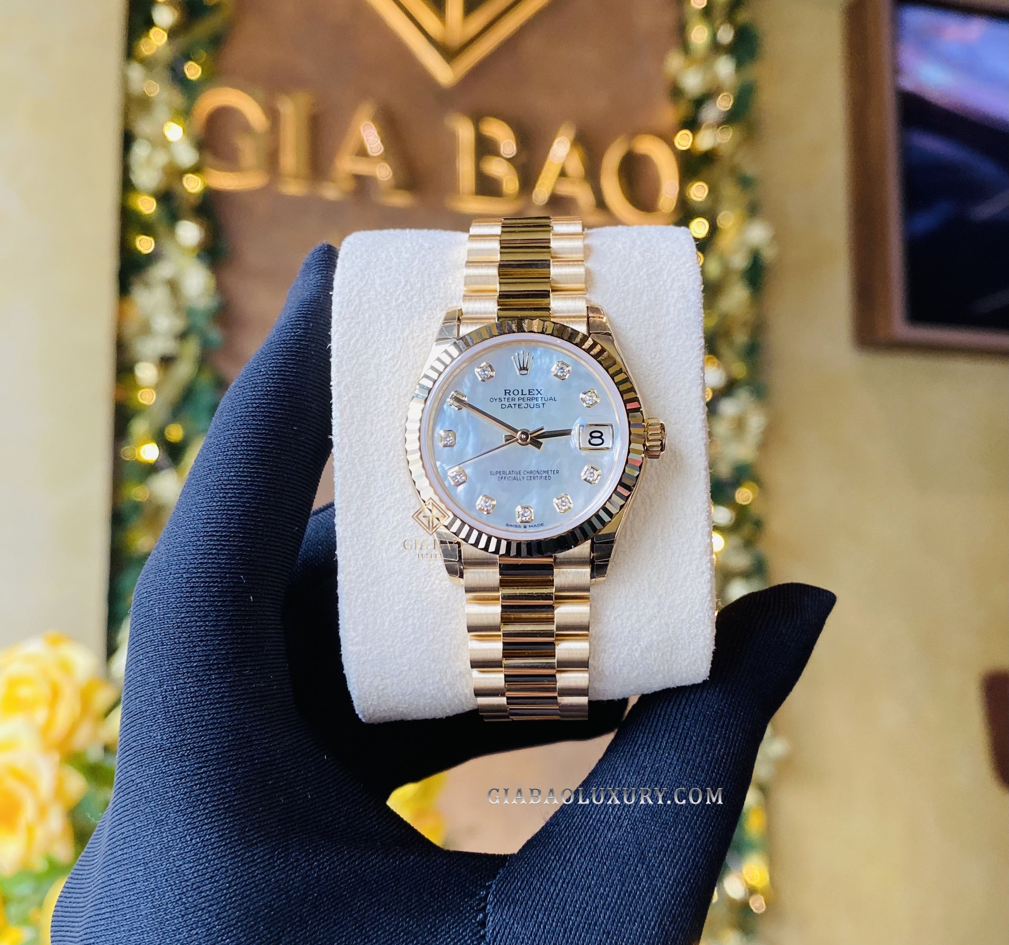 Đồng Hồ Rolex Lady Datejust 278278 Mặt Số Vỏ Trai Trắng