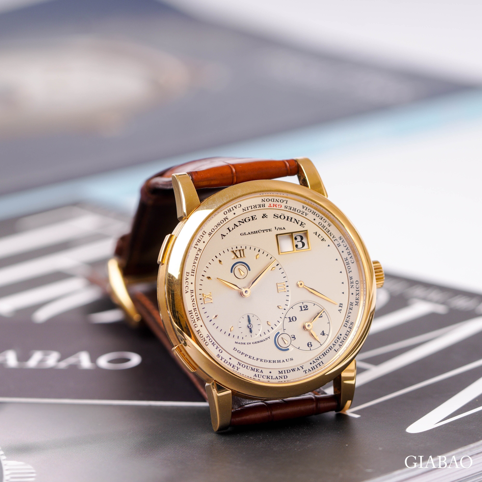 Đồng Hồ  A. Lange & Söhne Lange 1 Time Zone 41.9mm 116.021