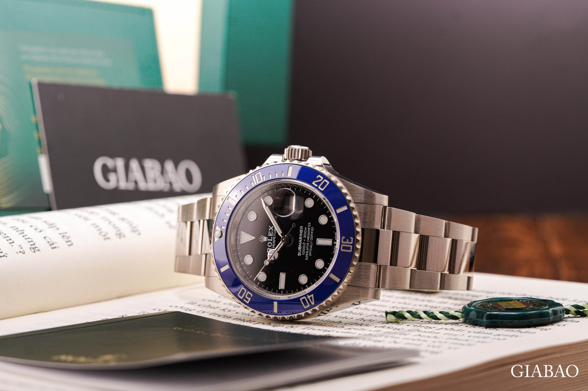 Đồng Hồ Rolex Submariner 126619LB Mặt Số Đen