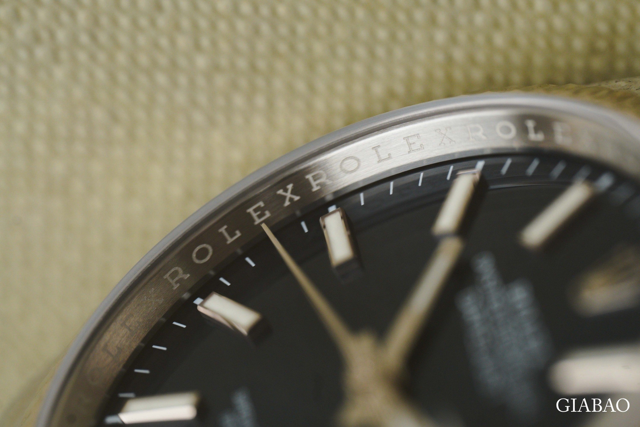 Đồng Hồ Rolex Datejust 36 126234 Mặt Số Xanh Cọc Số Dạ Quang