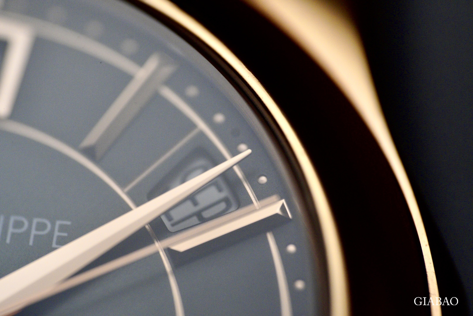 Đồng Hồ Patek Philippe Complications 5205R-011