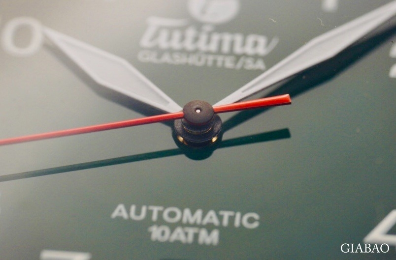 Đồng hồ đeo tay thương hiệu Tutima, dòng sản phẩm Grand Flieger