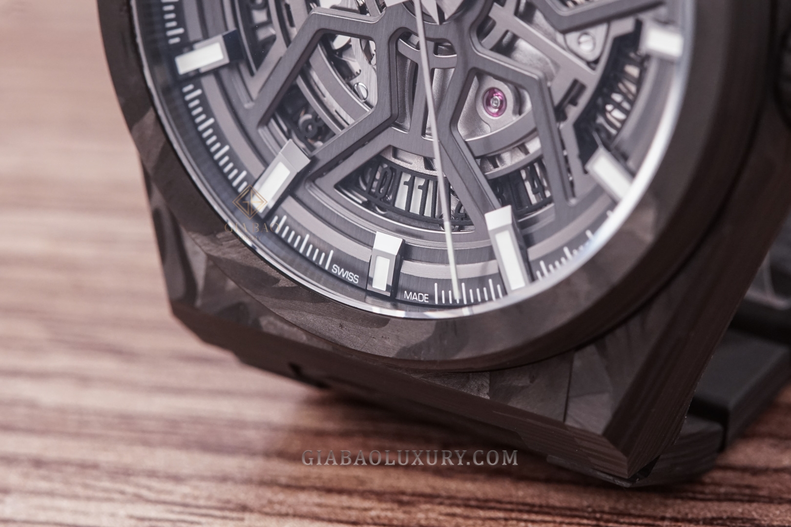 Review đồng hồ Zenith Defy Classic 10.9001.670/80.M9000 