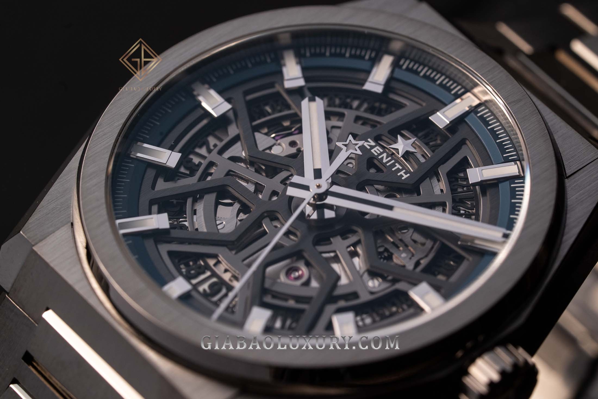 Zenith Defy - Kẻ dẫn đường cho Royal Oak?