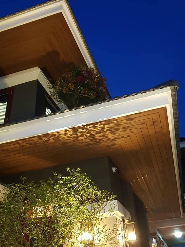 tấm nhựa giả gỗ