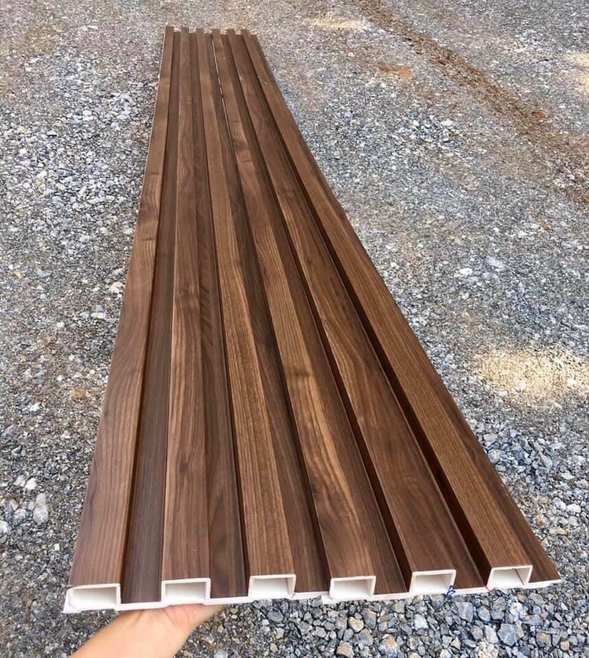 tấm nhựa giả gỗ ốp tường