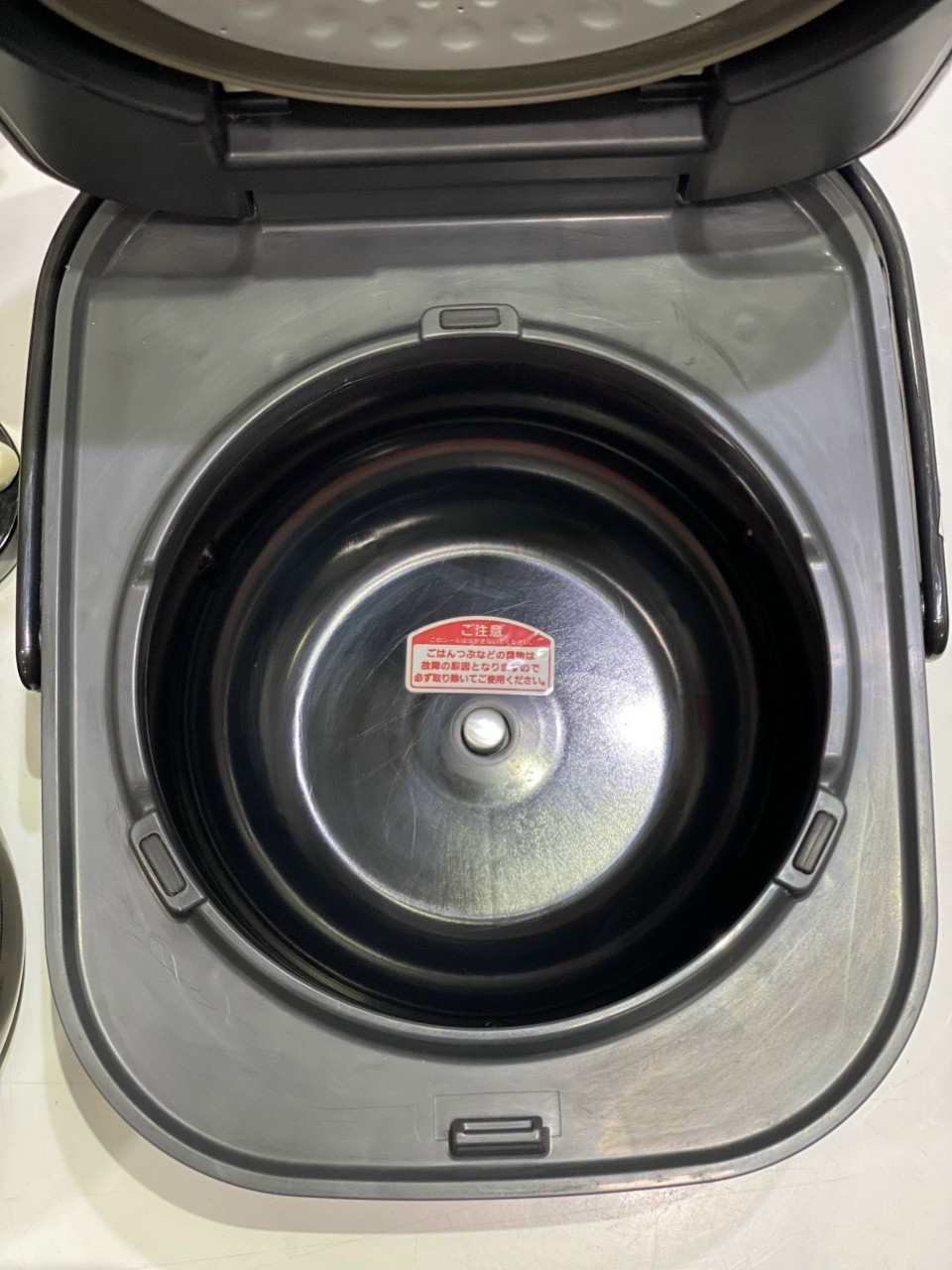 Nồi cơm điện cao tầng áp suất Tiger JKU-A550