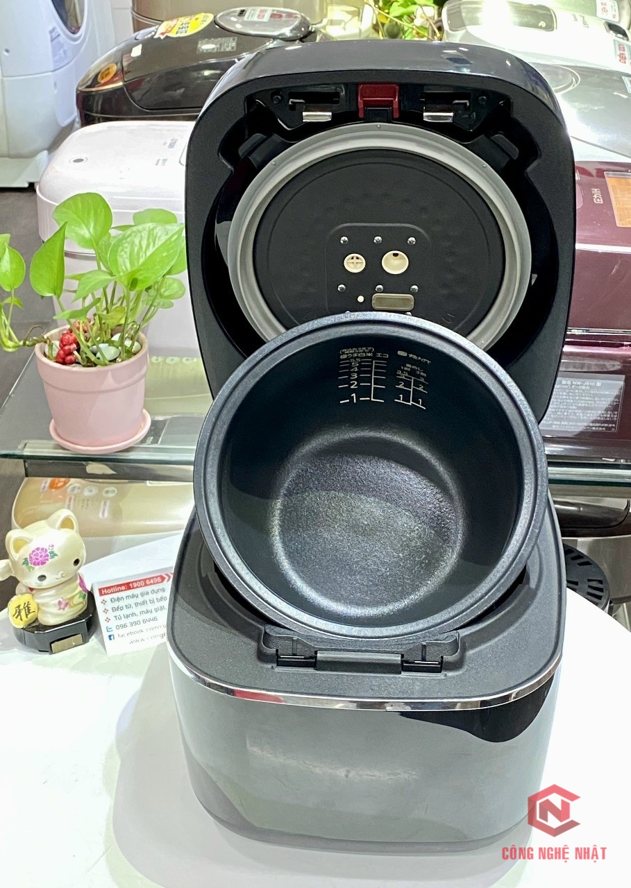 Nồi cơm điện cao tần áp suất Tiger JKX-V102