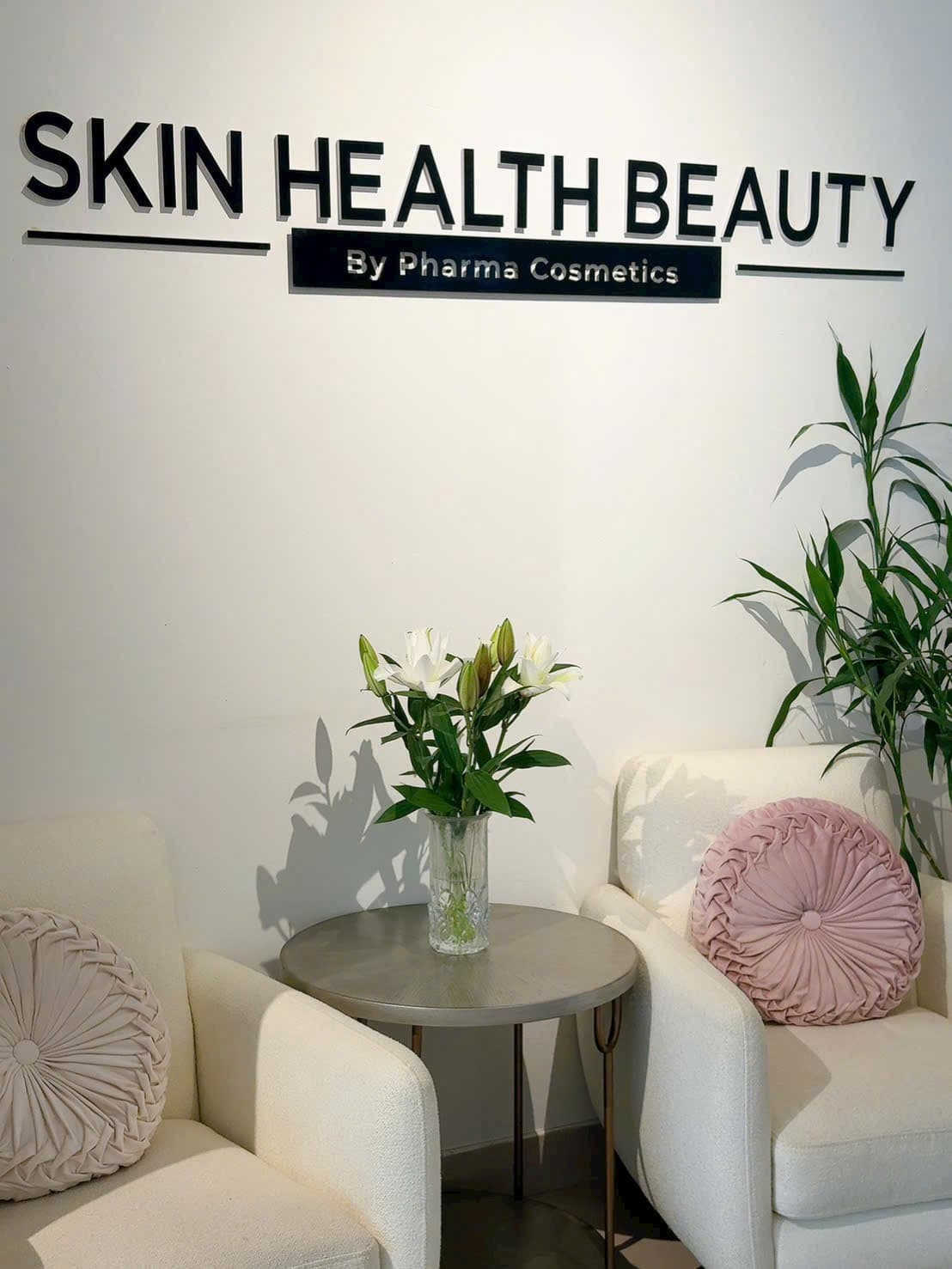 Không gian phòng khám Pharma Cosmetics