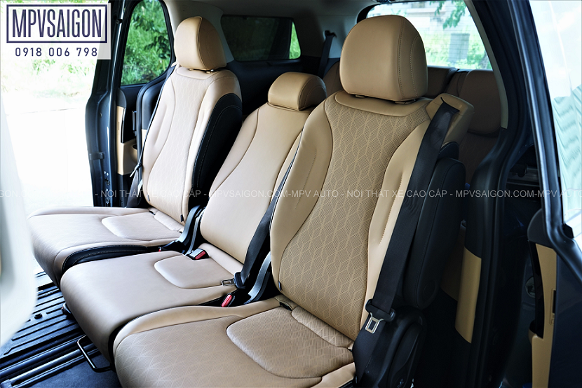 NÂNG CẤP GHẾ LIMOUSINE NHẬP KHẨU VÀ SÀN VÂN GỖ CHO CARNIVAL
