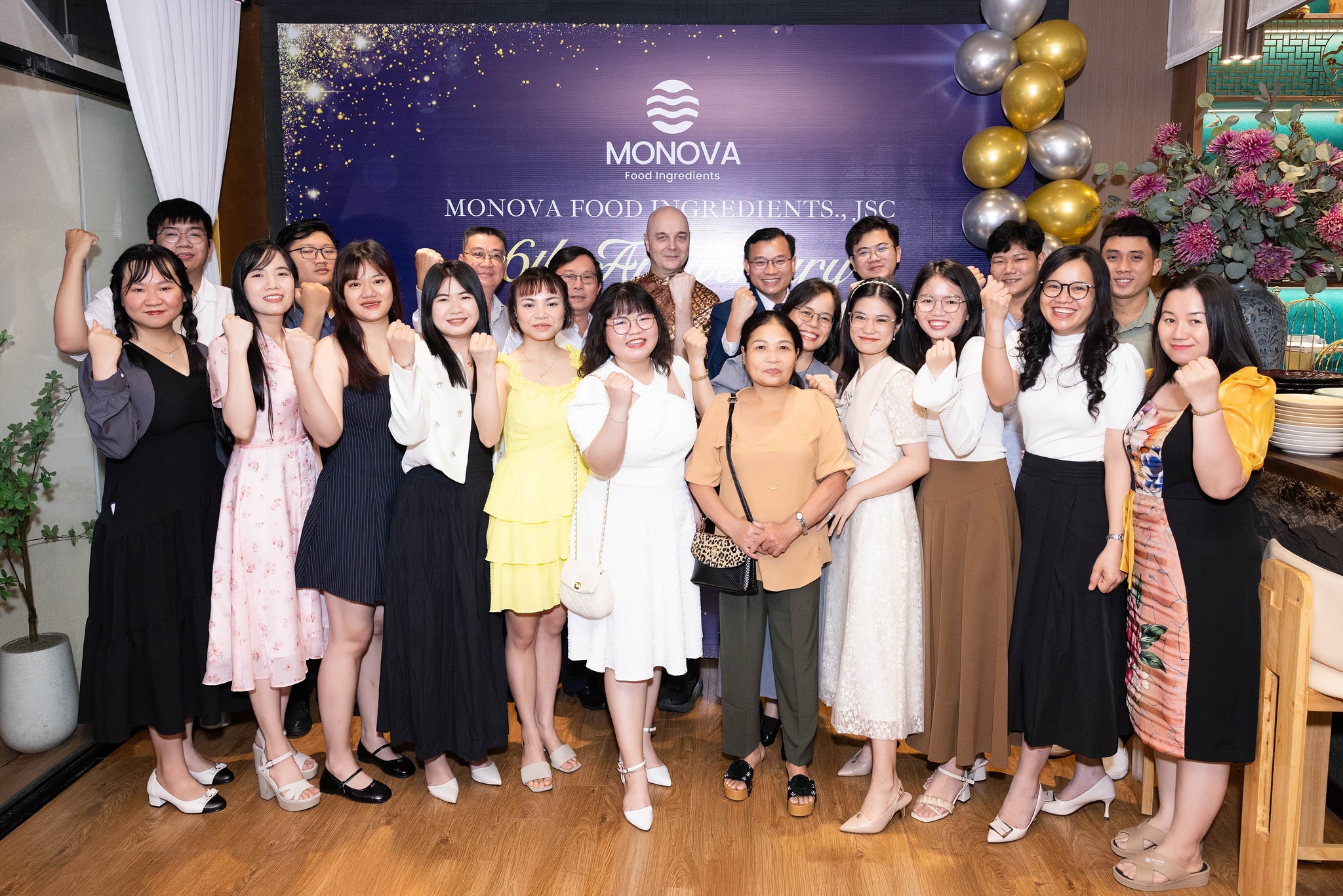 Công ty cổ phần nguyên liệu thực phẩm Monova