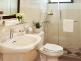 Phòng deluxe 1 giường đôi