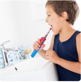 Bàn chải điện Oral-B Star Wars cho bé từ 5 tuổi