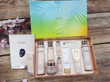 Bộ Dưỡng Ẩm Ohui Miracle Moisture 8 Sản Phẩm