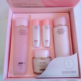 Bộ dưỡng ẩm trắng da 3W CLINIC FLOWER EFFECT EXTRA MOISTURIZING - set 3w clinic flower