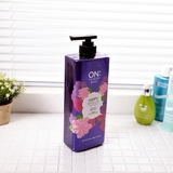 Sữa Tắm Nước Hoa On The Body Happy Breeze Perfume Wash (900g) (Tím)