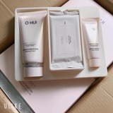 Set sữa rửa mặt Ohui hồng Miracle Moisture Cleansing Foam.