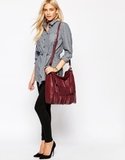 Túi xách nữ đeo chéo Guess