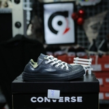 Outlet Converse rubber thấp cổ da đen COUT012