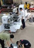 Máy cuốn lõi từ tự động.