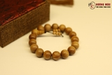 Vòng gỗ Đàn Hương Ấn Độ 12mm - 17 hạt trên 100 năm tuổi