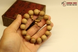 Vòng gỗ Đàn Hương Ấn Độ 14mm - 15 hạt trên 100 năm tuổi