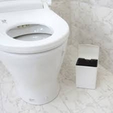 Thùng rác toilet TOWA (màu trắng) của Nhật