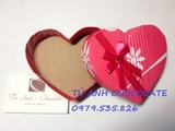 Hộp đựng socola tim hồng xinh xắn