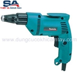 Máy vặn vít Makita 6821